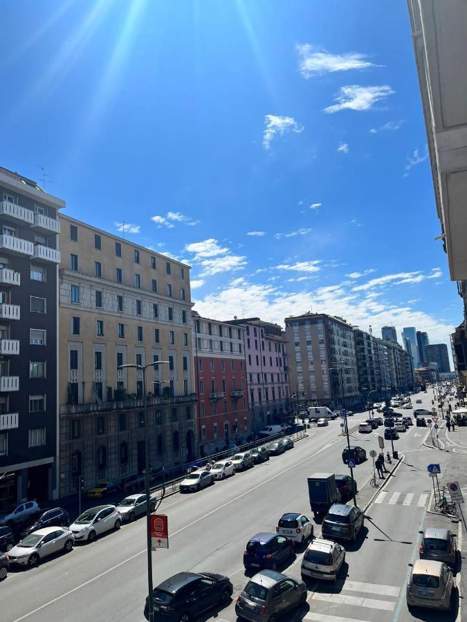 Marghespace Zona Stazione Centrale Appartamento Con Letto Matrimoniale E Bagno Milan Luaran gambar